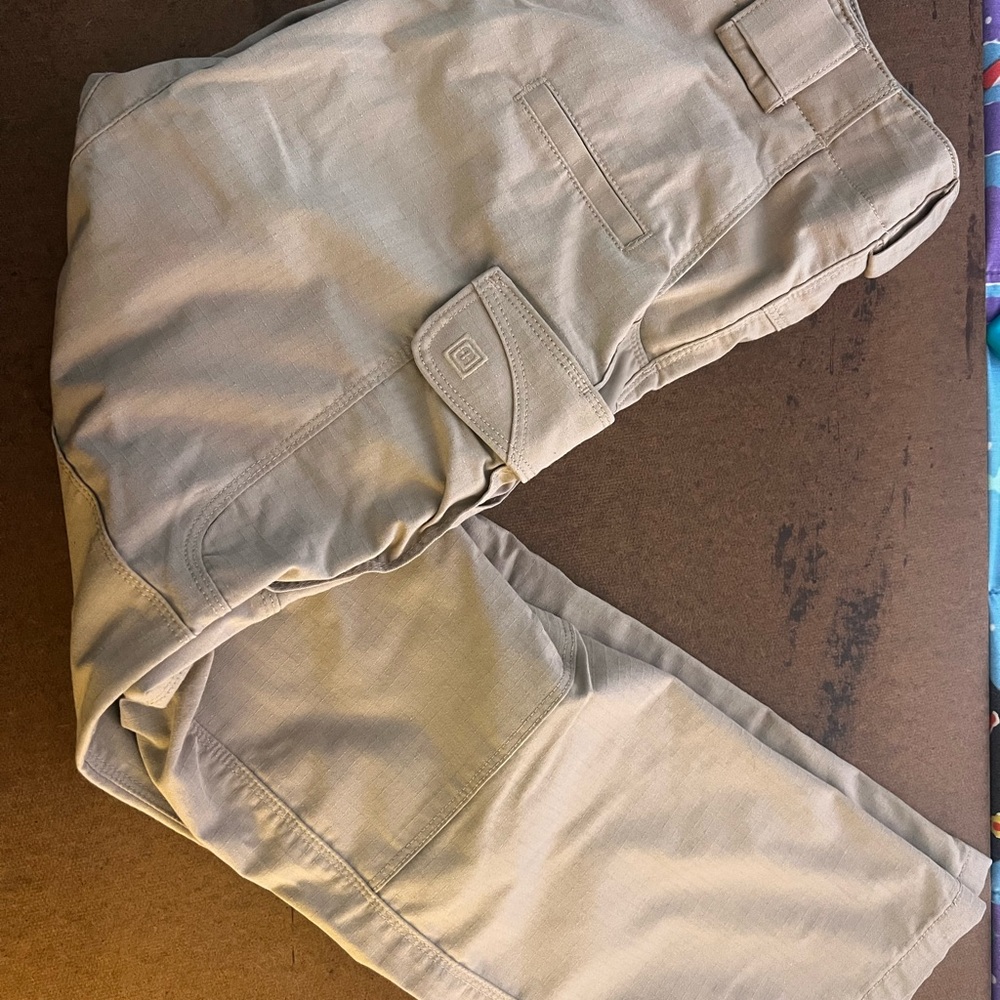 Woman’s Tactical Cargo Pants - Tan - Picture 3 of 4